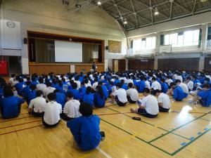 学年集会の様子