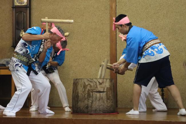 餅つき踊り